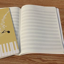 CUADERNO CROMI MUSICA PENTAGRAMADO A4 X 32H.