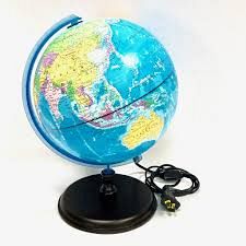 GLOBO TERRAQUEO 25CM / BASE DE MADERA CON LUZ (259LW)